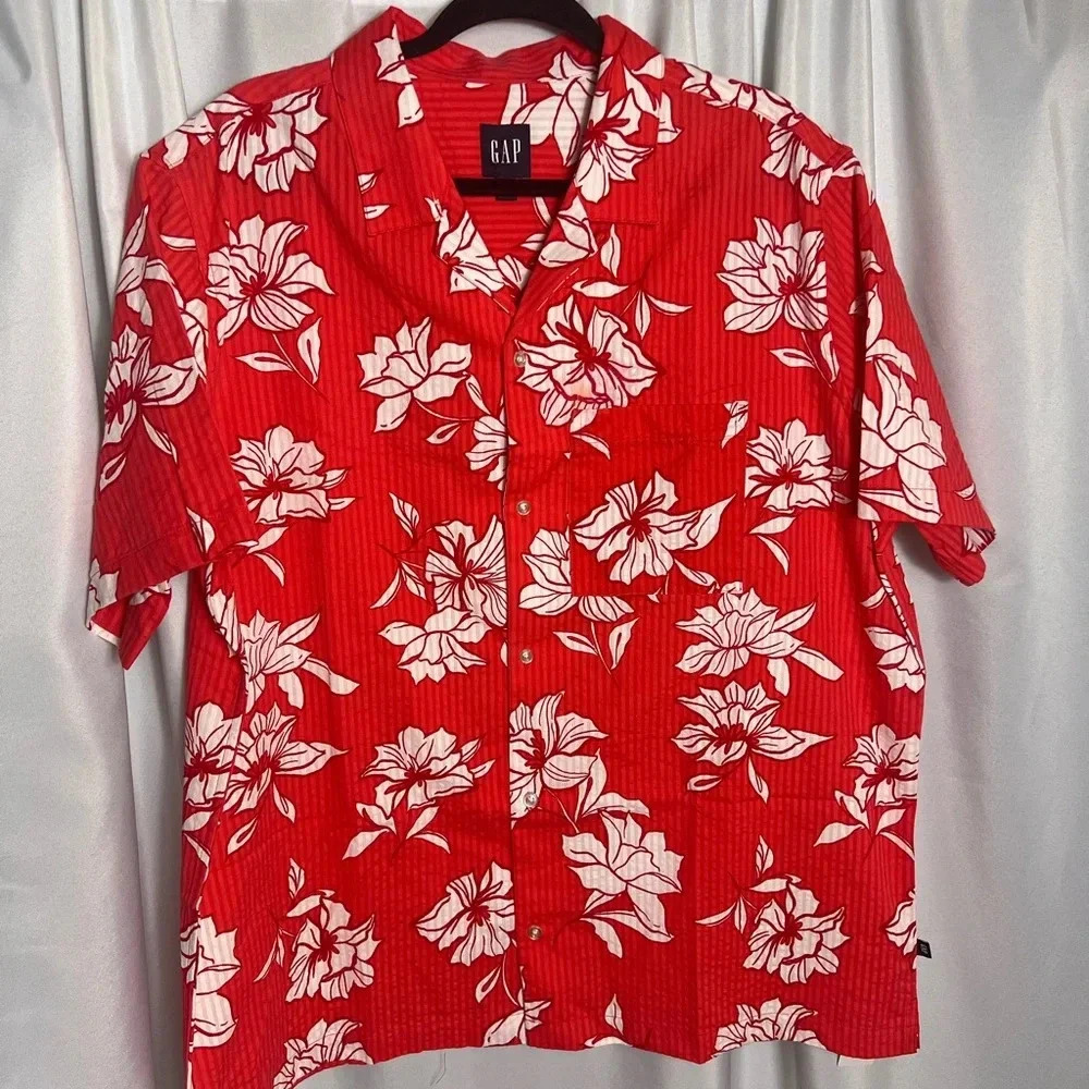 Gap Men's Short Sleeve Seersucker Vacay Shirt Size XL Cayenne Flower Fit